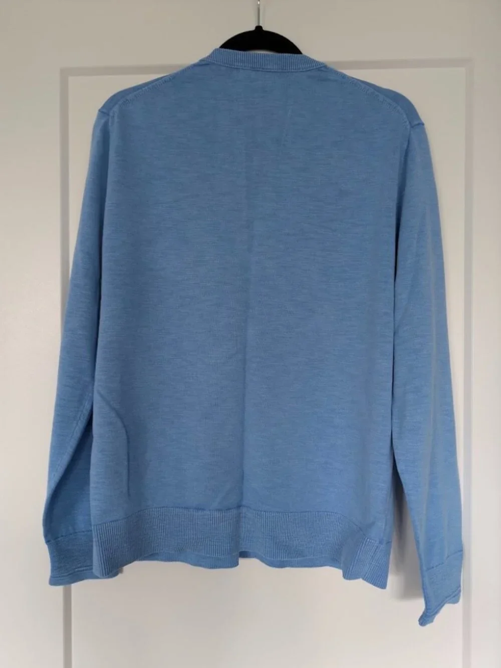 Banana Republic Sweater in Men's Medium